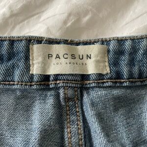 PacSun Mom Jeans size 31, with stamped art